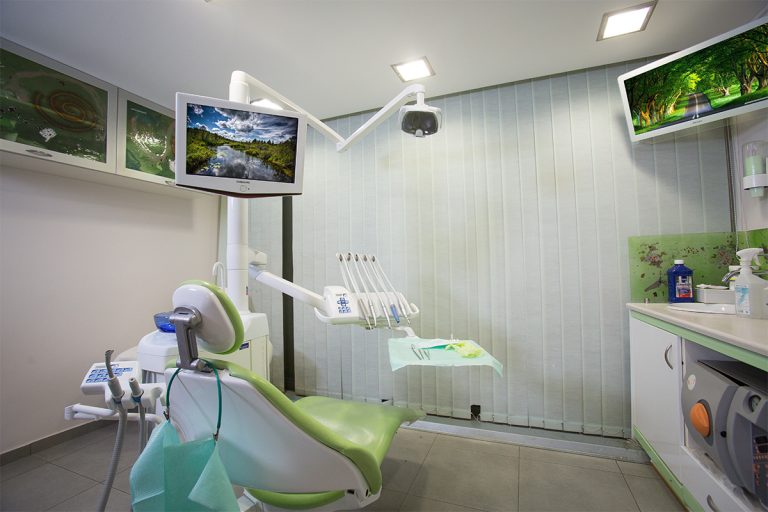 Στέλιος Χατζάκης – Οδοντίατρος Στέλιος Χατζάκης οδοντίατρος